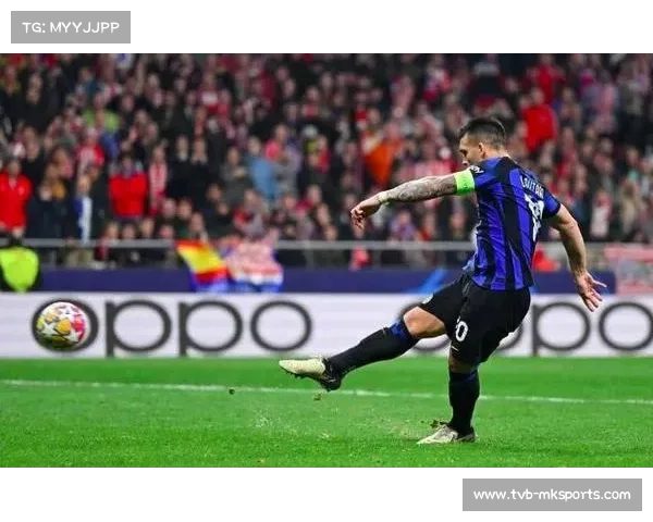 迪马尔科角球精准制导,劳塔罗头球破门瞬间